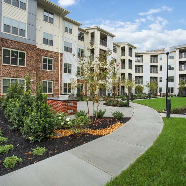 Richmond Apartments James River at Stony Point Gallery