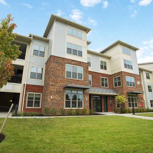 Richmond Apartments James River at Stony Point Gallery